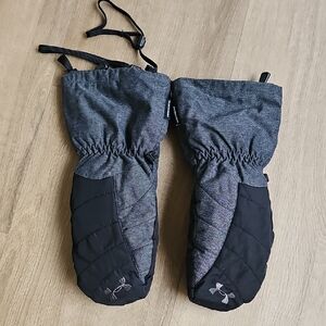 Under Armour Black and Gray Mittens Size Medium